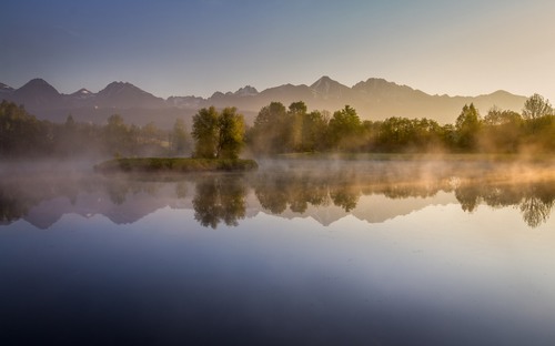 Computer Desktop Wallpapers Collection. www.cwer.ru