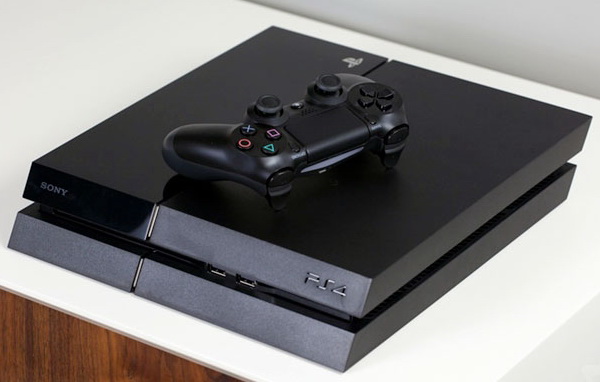 Sony PlayStation 4 - начало нового поколения консолей
